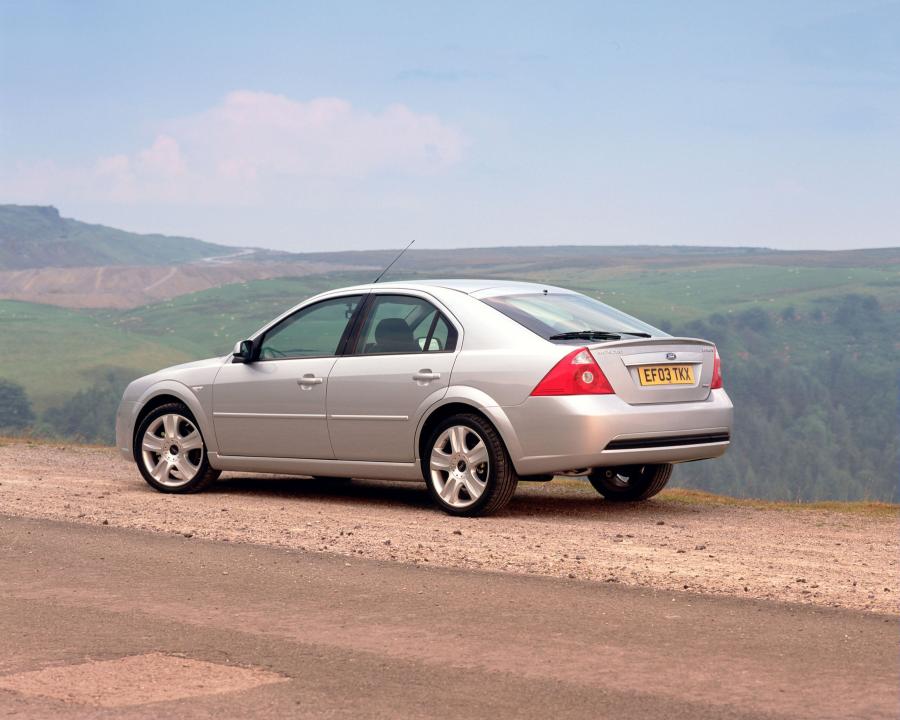  Ford Mondeo Zetec S 2003 года  (фото 2 из 9)